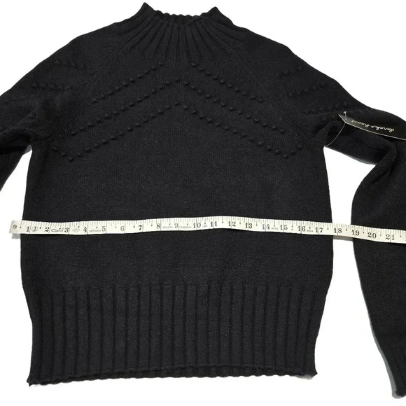 Elegant Black Mock Neck Knit Sweater - New with Tags - Picture 12 of 14
